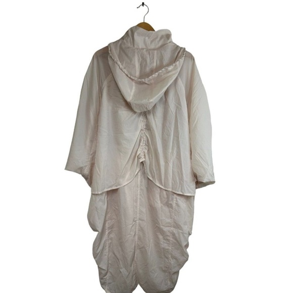 💕 Athleta canopy Parachute Long Rain
Windbreaker Jacket Womens XL NWT $168 💕 - Picture 4 of 7
